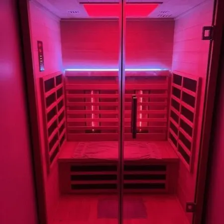 Casa Terra - Landelijk Met Jacuzzi En Ir-sauna 3*