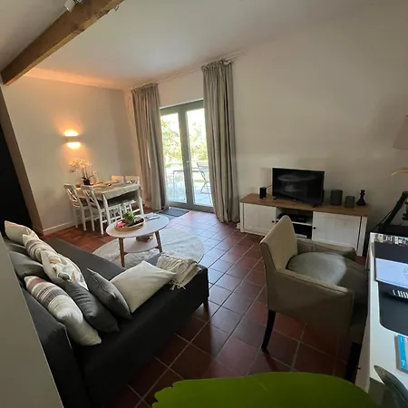 Casa Terra - Landelijk Met Jacuzzi En Ir-sauna Pensión