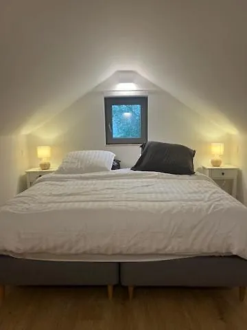 게스트하우스 Casa Terra - Landelijk Met Jacuzzi En Ir-sauna 코크시데